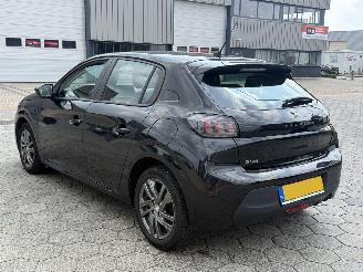 Peugeot 208 1.2 PureTech Active Pack picture 6