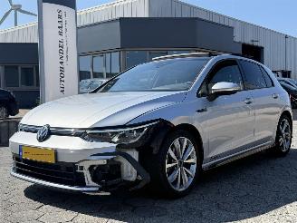 škoda osobní automobily Volkswagen Golf 1.5 TSI R-Line Business PANO AUTOMAAT 2021/1
