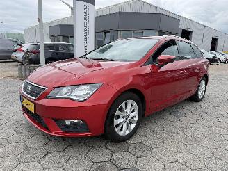 Schadeauto Seat Leon 1.0 Automaat EcoTSI Style Business Intense 2017/6