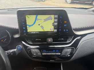Toyota CH-R 1.8 Hybrid Premium picture 20