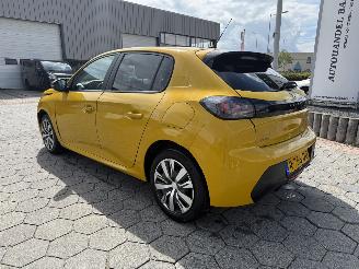 Peugeot 208 1.2 PureTech Active Pack picture 6