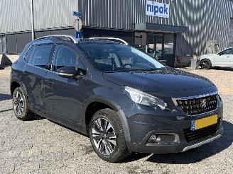 Peugeot 2008 1.2 PureTech Allure picture 3