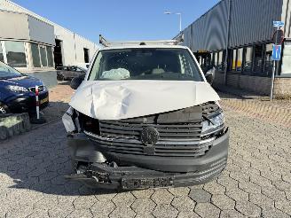 Volkswagen Transporter 2.0 TDI L2H3 28 Comfortline picture 2
