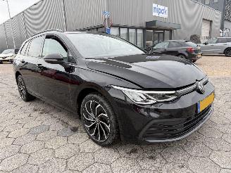 skadebil auto Volkswagen Golf Variant 1.0 eTSI Life Business 2023/1