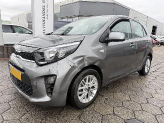 skadebil auto Kia Picanto 1.0 DPi DynamicLine 2023/2