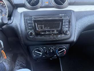 Suzuki Swift 1.2 Comfort Smart Hybrid picture 17