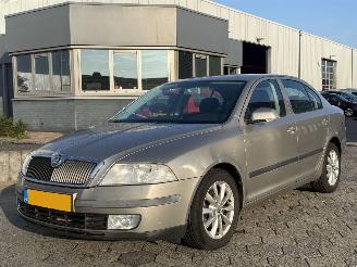 Schadeauto Skoda Octavia 1.6 FSI Ambiente Attractive Business AUTOMAAT 2008/4