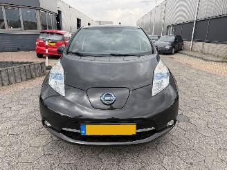 Nissan Leaf Tekna 30 kWh picture 2
