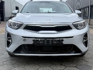 Kia Stonic 1.0 T-GDi MHEV DynamicLine picture 3