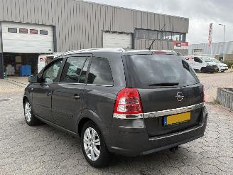 Opel Zafira 1.8 Cosmo 7persoons picture 6