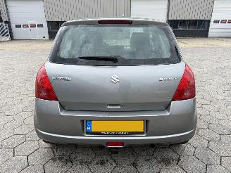 Suzuki Swift 1.5 Exclusive picture 6