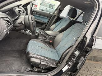 BMW 1-serie 116i picture 11