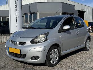 Damaged car Toyota Aygo 1.0-12V Comfort 2010/12