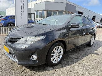 skadebil auto Toyota Auris Touring Sports 1.8 Hybrid Lease+ 2014/1