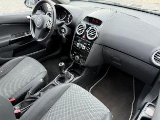Opel Corsa 1.2-16V Essentia picture 13