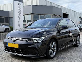 skadebil auto Volkswagen Golf 1.5 eTSI R-Line Business+ 2022/2