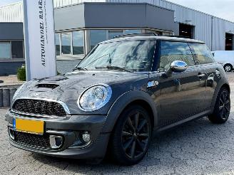 damaged passenger cars Mini Cooper 1.6 Cooper S Westminster 2013/3