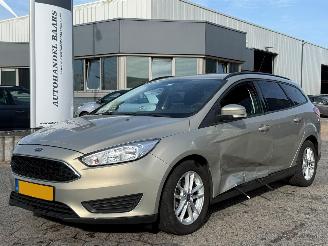 Vaurioauto  passenger cars Ford Focus Wagon 1.0 Trend Edition 2015/3