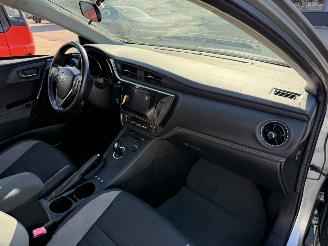 Toyota Auris Touring Sports 1.8 Hybrid Lease picture 15