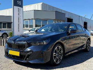 Schadeauto BMW 5-serie 530e 2025/12