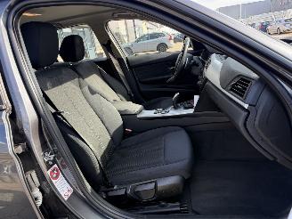BMW 3-serie 320i High Executive picture 13