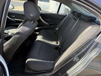 BMW 3-serie 320i High Executive picture 10