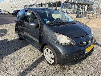 Toyota Aygo 1.0-12V + picture 3