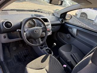 Toyota Aygo 1.0-12V + picture 15