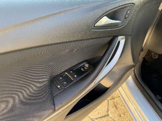 Opel Astra SPORTS TOURER 1.2 Edition picture 8