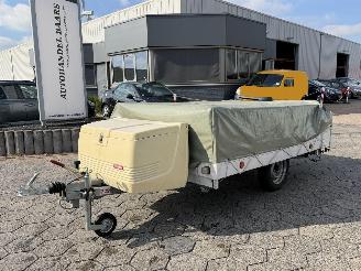 Vaurioauto  caravans Trigano  vouwagen 2005/6