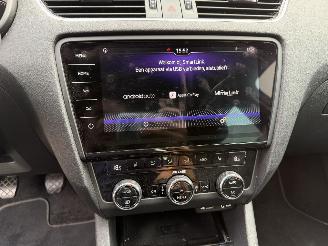 Skoda Octavia Combi 1.0 TSI Greentech Style Business picture 14
