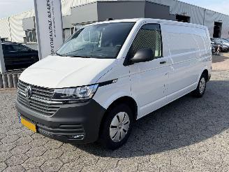krockskadad bil bedrijf Volkswagen Transporter 2.0 TDI L2H1 2022/9