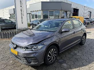 Unfallwagen Volkswagen Polo 1.0 TSI Life Business 2022/8