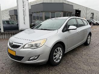 Unfallwagen Opel Astra SPORTS TOURER 2011/10