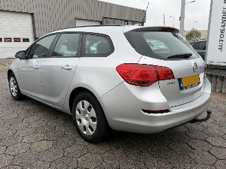 Opel Astra SPORTS TOURER picture 6