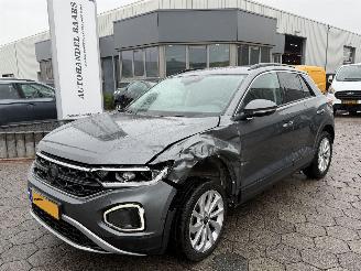Coche accidentado Volkswagen T-Roc T-ROC 1.5 TSI Life Edition 2024/4