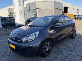 skadebil auto Kia Rio 1.2 CVVT Comfort Pack 2013/7
