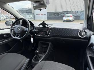 Volkswagen Up! 1.0 picture 11