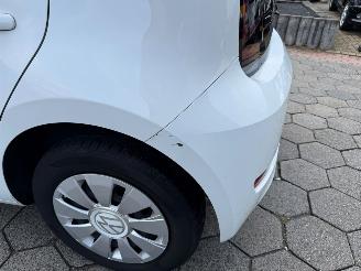Volkswagen Up! 1.0 picture 9