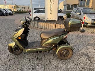 danneggiata scooter Overige  Retelli Conforto 2025/8