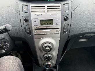 Toyota Yaris 1.3 VVTi Sol picture 19