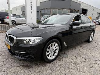 uszkodzony samochody osobowe BMW 5-serie 520i Executive 2018/8