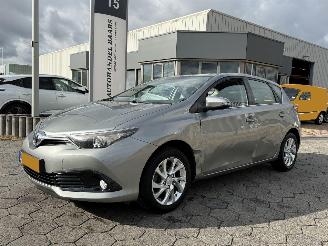 Schadeauto Toyota Auris 1.2T Aspiration Limited 2016/8