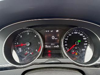 Volkswagen Passat Variant 1.6 TDI Highline AUTOMAAT picture 19