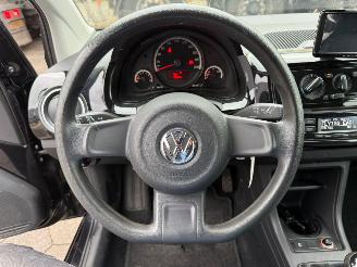 Volkswagen Up! 1.0 groove up! BlueMotion picture 14
