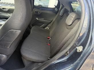 Peugeot 108 1.0 e-VTi Allure picture 12