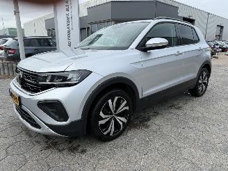 uszkodzony samochody osobowe Volkswagen T-Cross Automaat 1.0 TSI Life Edition 2025/11