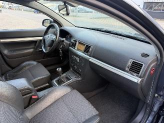 Opel Vectra GTS 1.8-16V Temptation Excellence picture 14