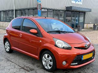 Toyota Aygo 1.0 VVT-i Dynamic Orange picture 3
