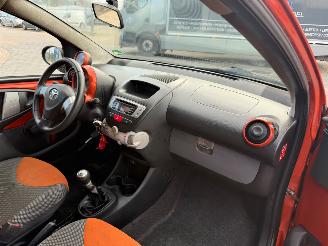 Toyota Aygo 1.0 VVT-i Dynamic Orange picture 10